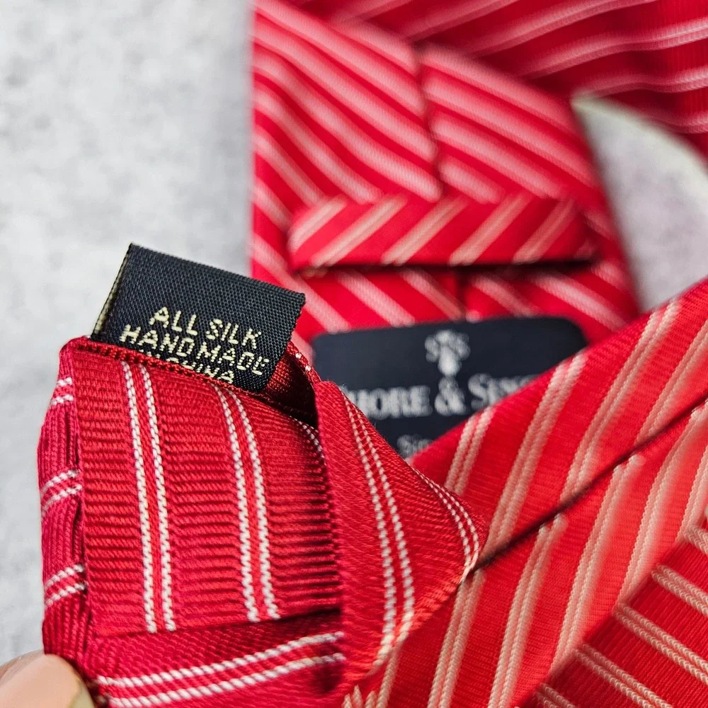 Shore & Singer Mens Red White Diagonal Striped Handmade 100% Silk Necktie Tie‎